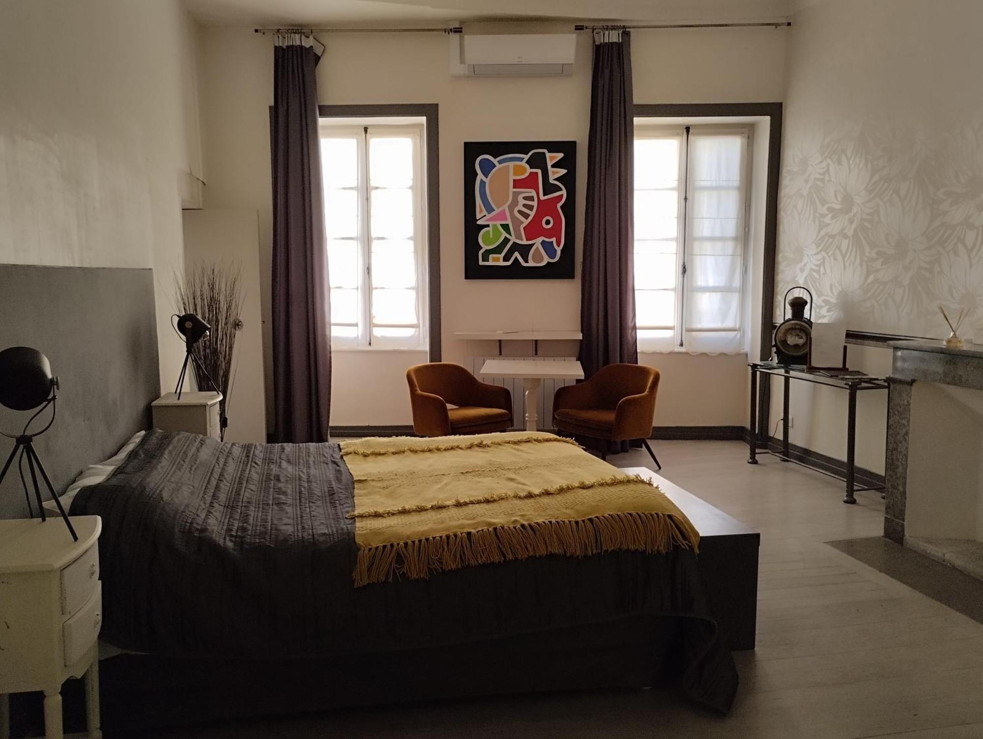 Le Patio Otel Grignan Dış mekan fotoğraf